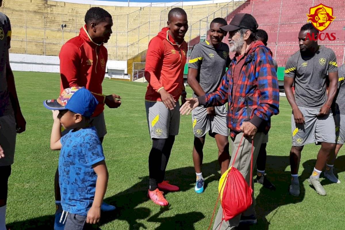 Aucas