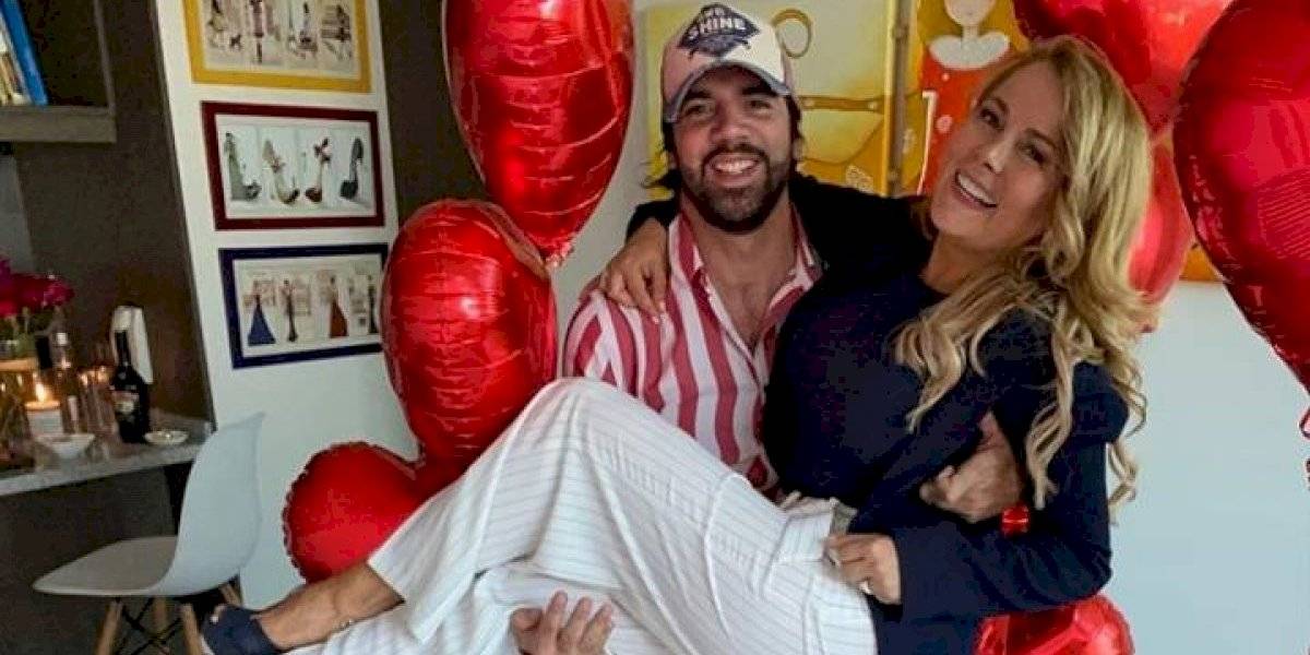 Lavín se levantó temprano para esto: con corazones celebró Día del Amor con Cathy Barriga