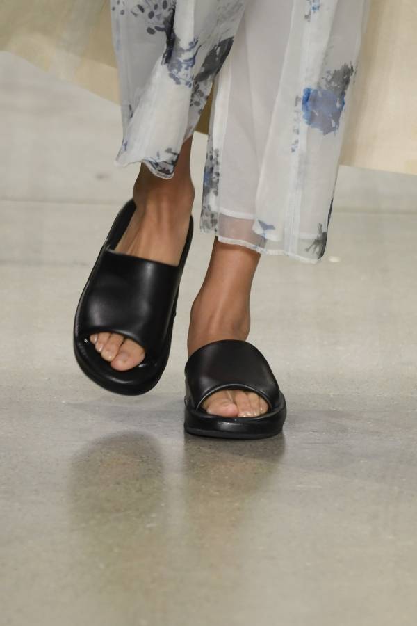 Chunky sandals