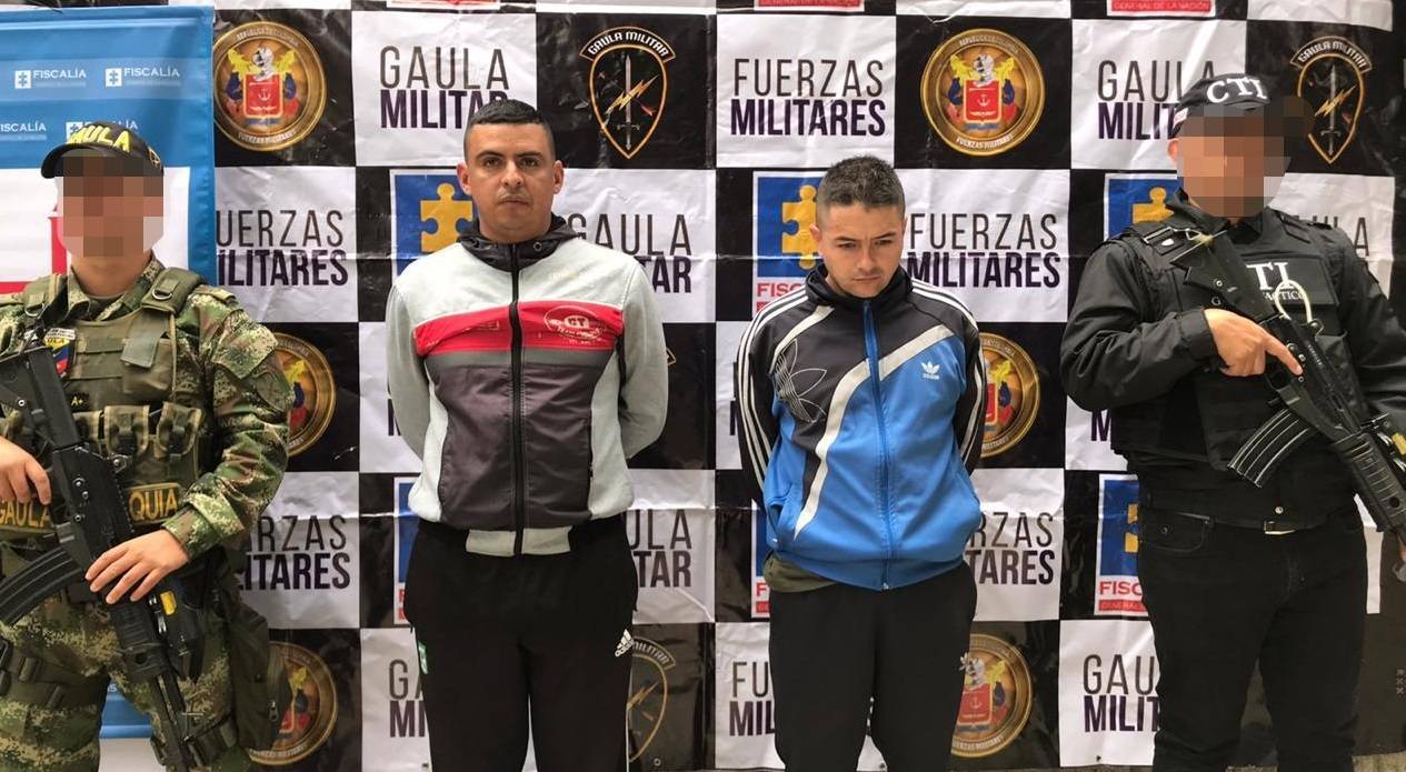 Policías Capturados por extorsión Medellín Policías Capturados por extorsión Medellín