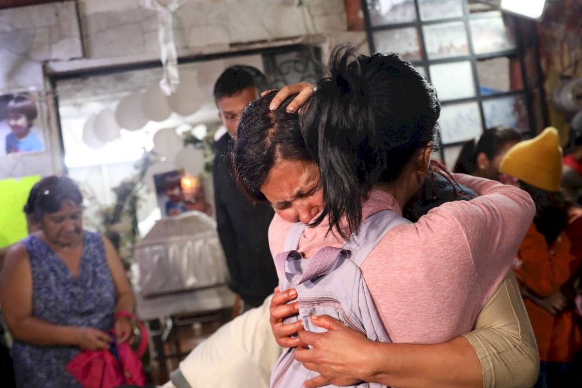 Asesinato de niña en México dispara presión para que Gobierno ataje violencia
