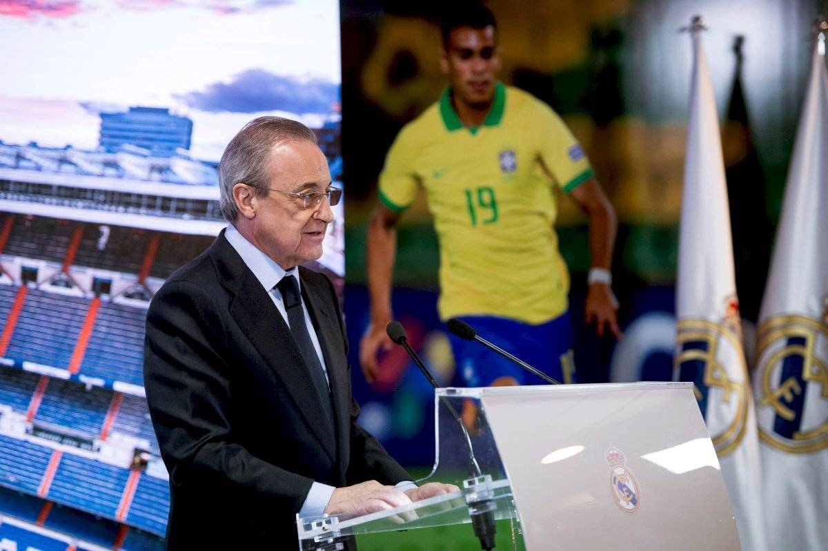 Florentino Pérez presenta a Reinier en el club