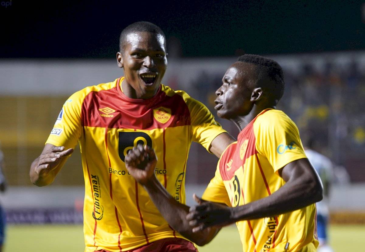 Aucas vs Vélez