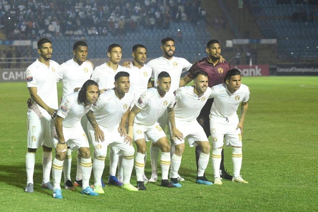 David Faitelson critica al futbol guatemalteco en el Comunicaciones-América