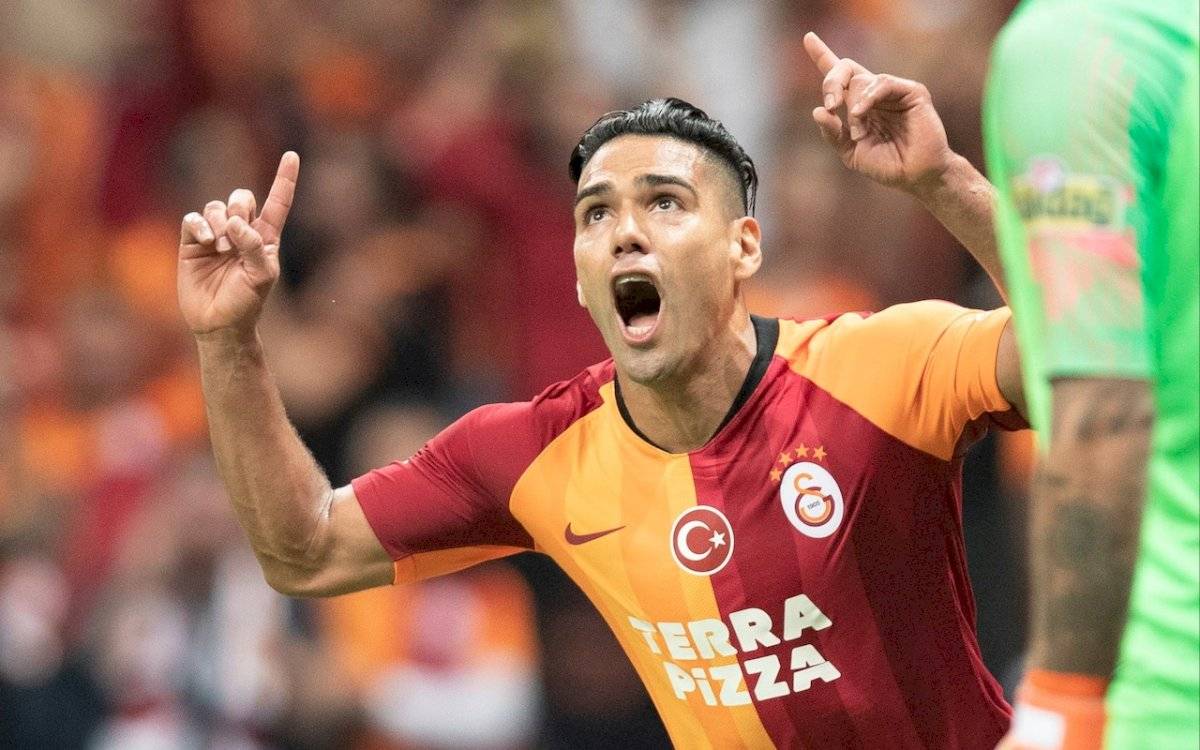 Gol de Falcao con el Galatasaray al Istambul Basaksehir