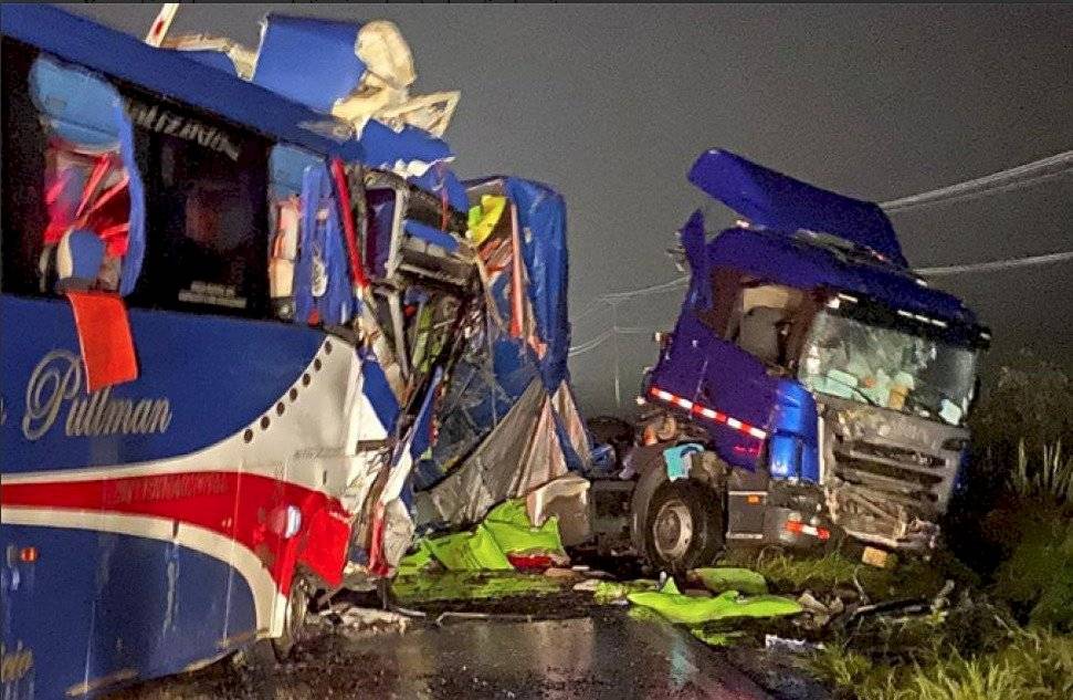 Accidente de tránsito en Carnaval vía Yaguachi