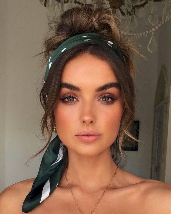 Peinados recogidos para cabello corto