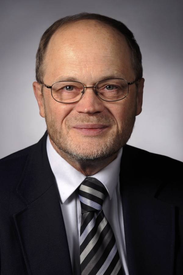 Mack Shelley profesor del departamento de ciencias políticas de la Universidad Estatal de Iowa, EE.UU.Mack Shelley profesor del departamento de ciencias políticas de la Universidad Estatal de Iowa, EE.UU.