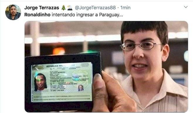 Memes de la detención de Ronaldinho