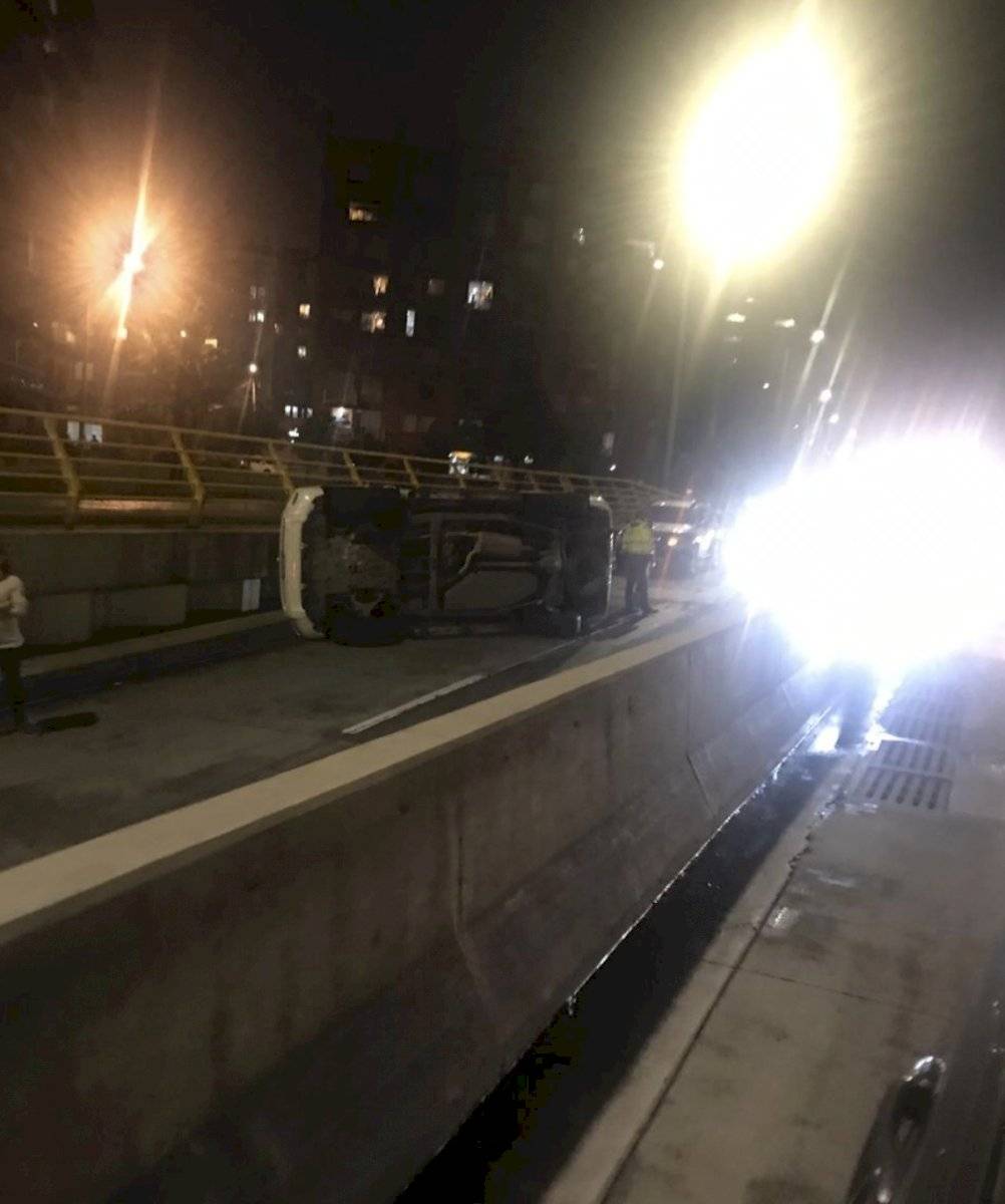 Accidente en el deprimido de la 92