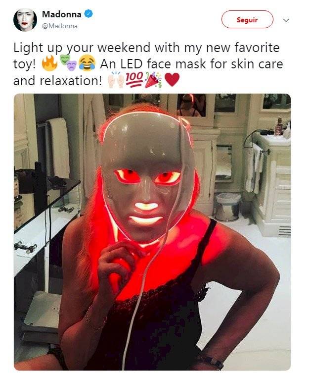Madonna máscara Led