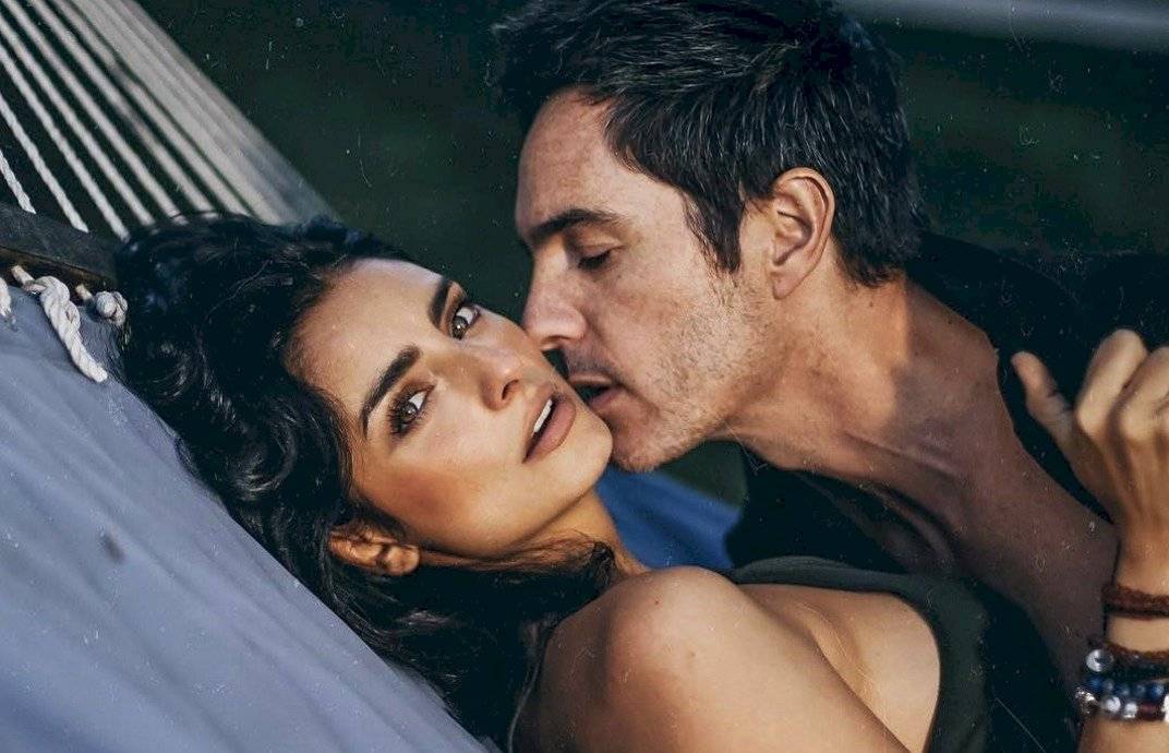aislinn derbez