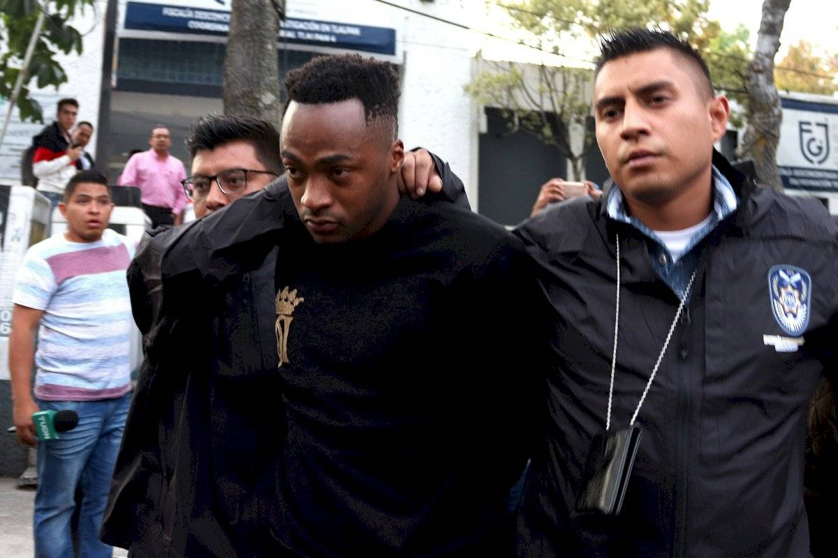 Renato Ibarra y allegados permanecerán detenidos seis días más