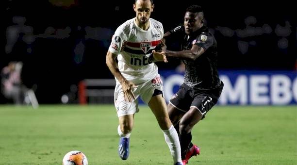 Liga de Quito y Barcelona SC goleados en la Copa Libertadores