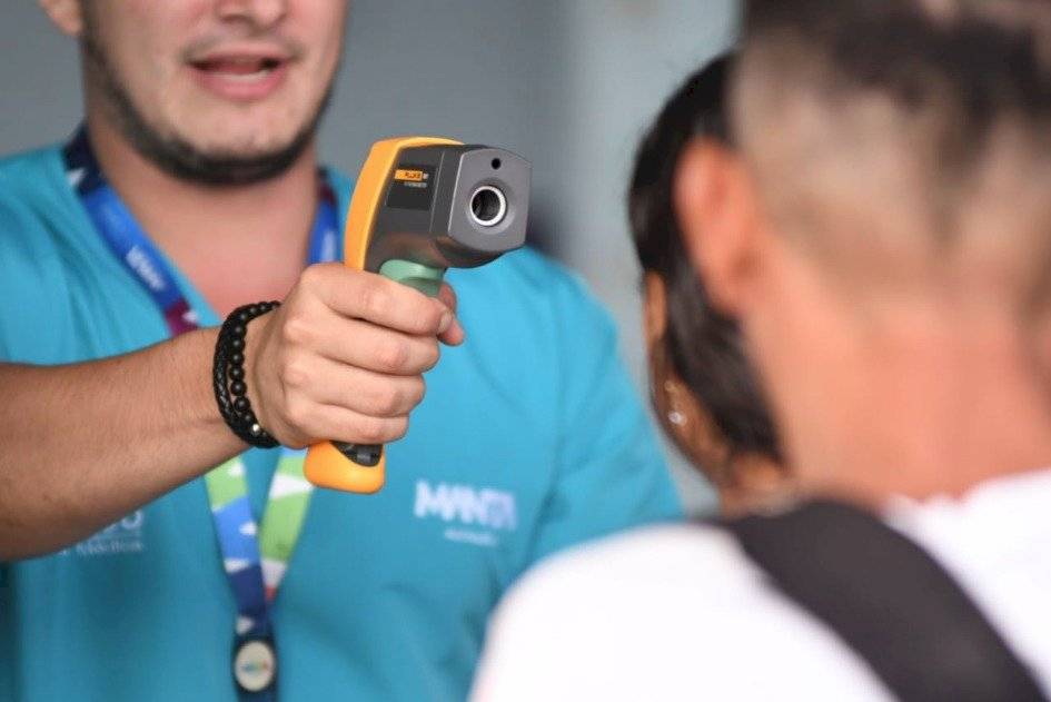 Más de 300 personas en cerco epidemiológico por coronavirus en Ecuador