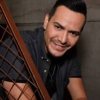 Víctor Manuelle anuncia que se casó