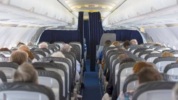 Coronavirus: ¿realmente es peligroso viajar en autobús, metro y avión?
