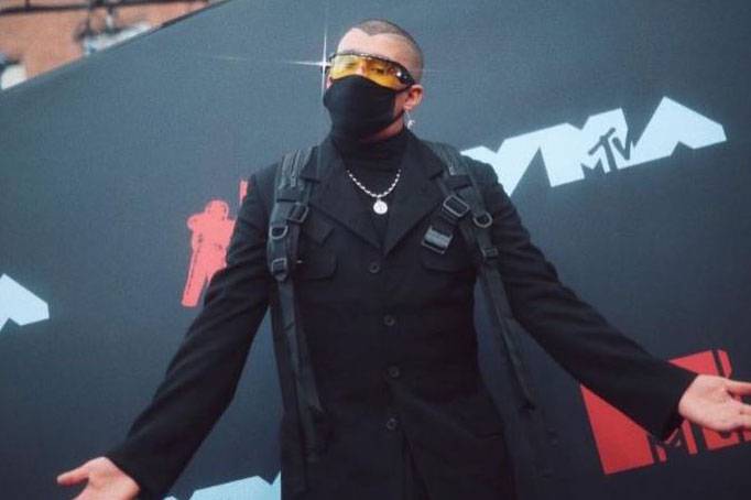 Bad Bunny icono de la moda Bad Bunny