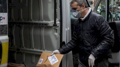 Coronavirus: ¿en qué superficies dura más tiempo con vida?