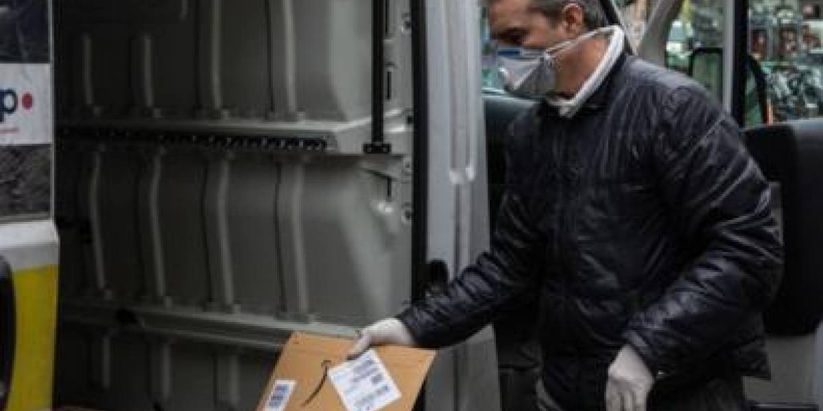 Coronavirus: las bodegas de Amazon solo podrán recibir artículos de primera necesidad