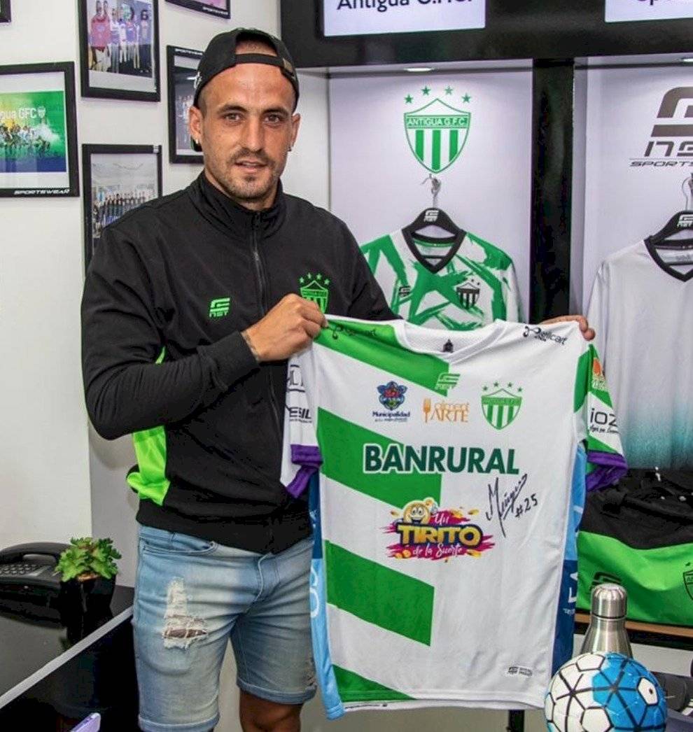Chicho Mingorance, jugador de Antigua GFC