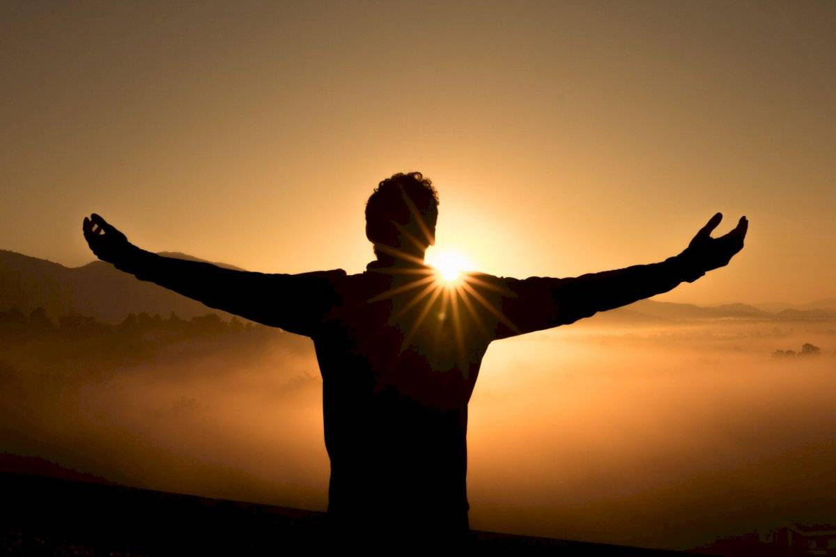 nos eleva en un nivel espiritual de vida plena