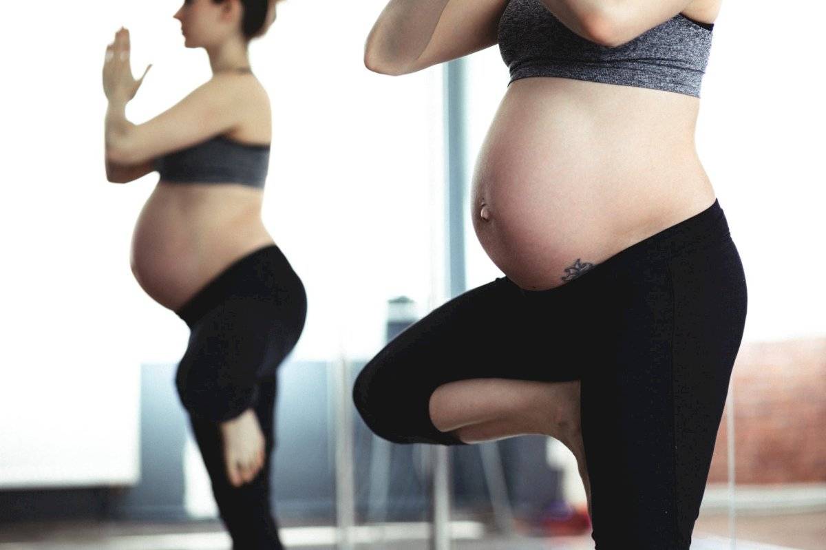 Las mujeres logran una mejor comprensión de su gestación con clases de yoga para embarazadas