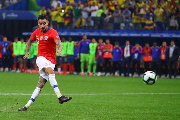 Malas noticias para La Roja: Fiorentina no habría autorizado el viaje de Erick Pulgar