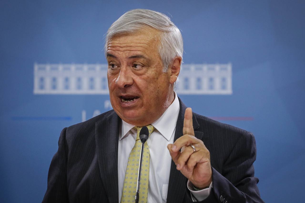 Coronavirus: Ministro de Salud confirma primer fallecido por enfermedad en Chile Coronavirus: Ministro de Salud confirma primer fallecido por enfermedad en Chile