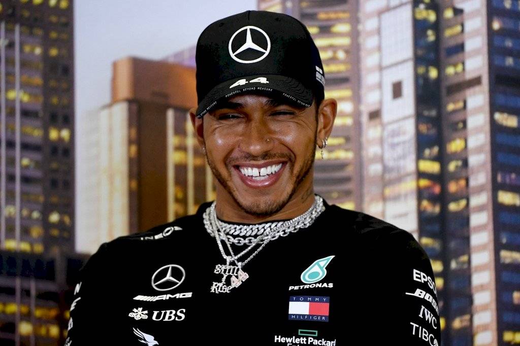 Lewis Hamilton no tiene coronavirus