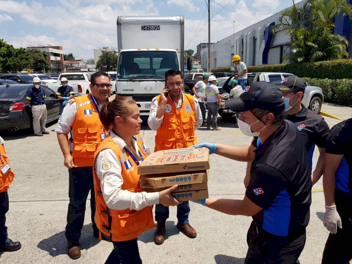 Dominos Pizza dona comida Parque de la Industria