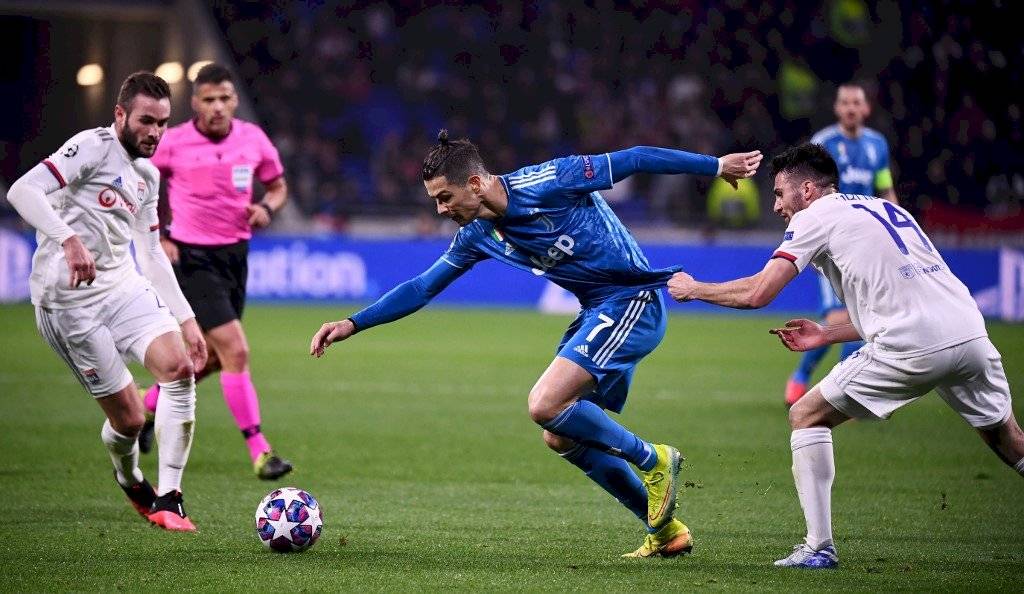 Messi supera a Cristiano Ronaldo como el futbolista mejor pagado según France Football