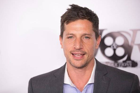 Simon Rex