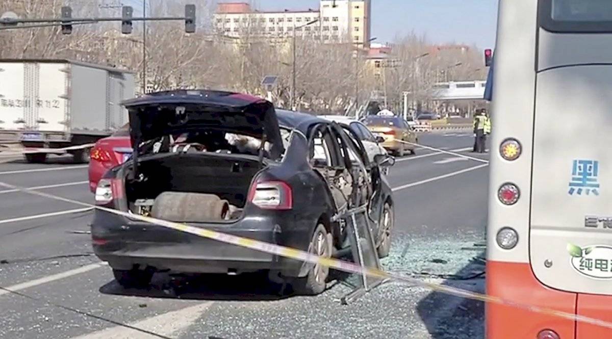 Auto explota en China