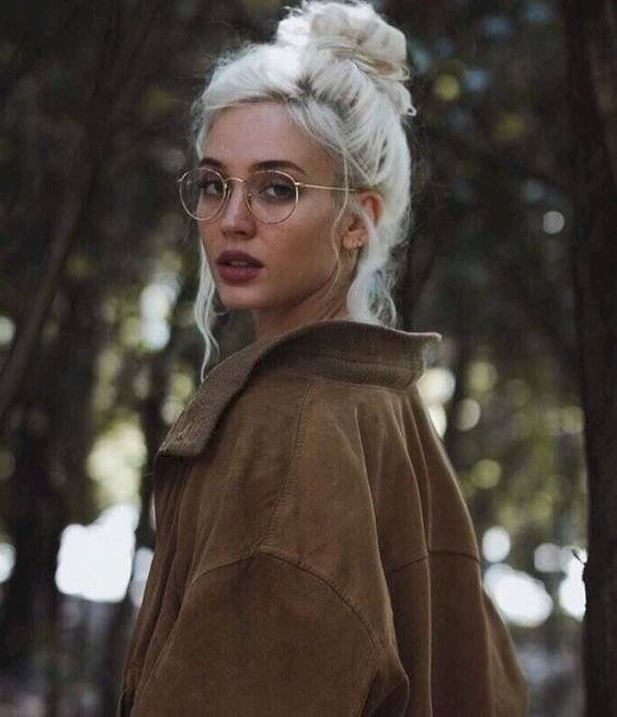 peinados para chicas con lentes