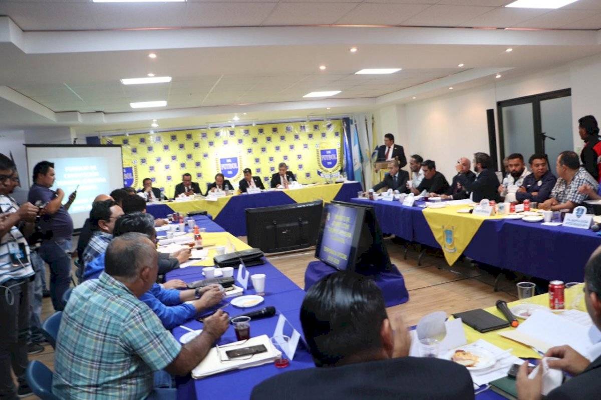 Cancelación del Torneo Clausura sigue en suspenso