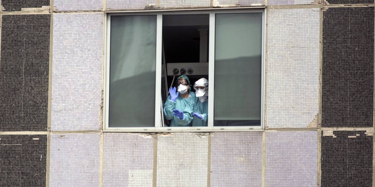 España registra 769 muertos en las últimas 24 horas y supera los 4.800 fallecidos por coronavirus