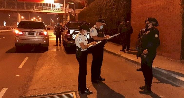 Policías PNC
