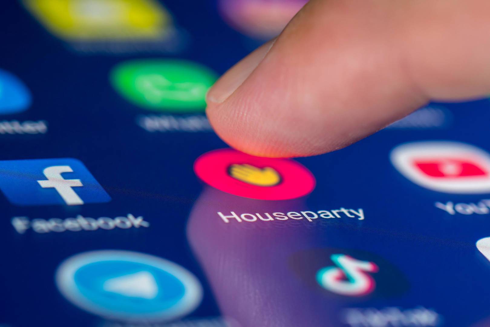 HOUSEPARTY