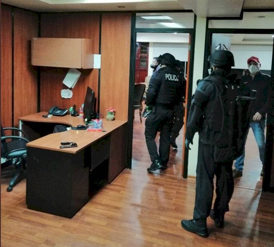 Allanaron instalaciones del IESS dentro de investigación por peculado