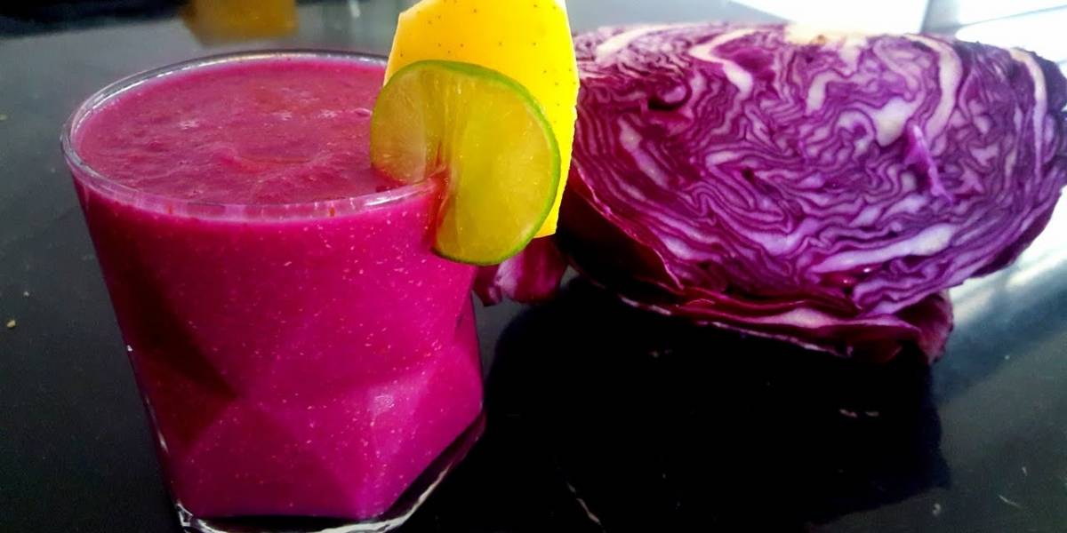 Jugo de col morada y pepino para cuidar el hígado | Nueva Mujer