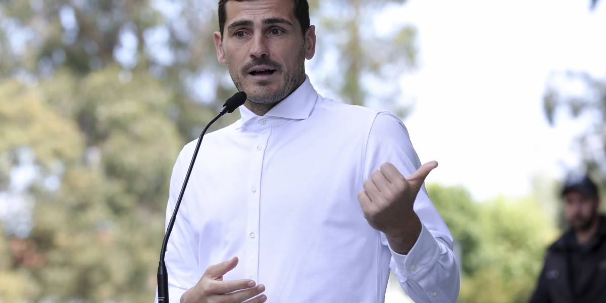 Como buen candidato Casillas presenta su fórmula para salvar la temporada europea