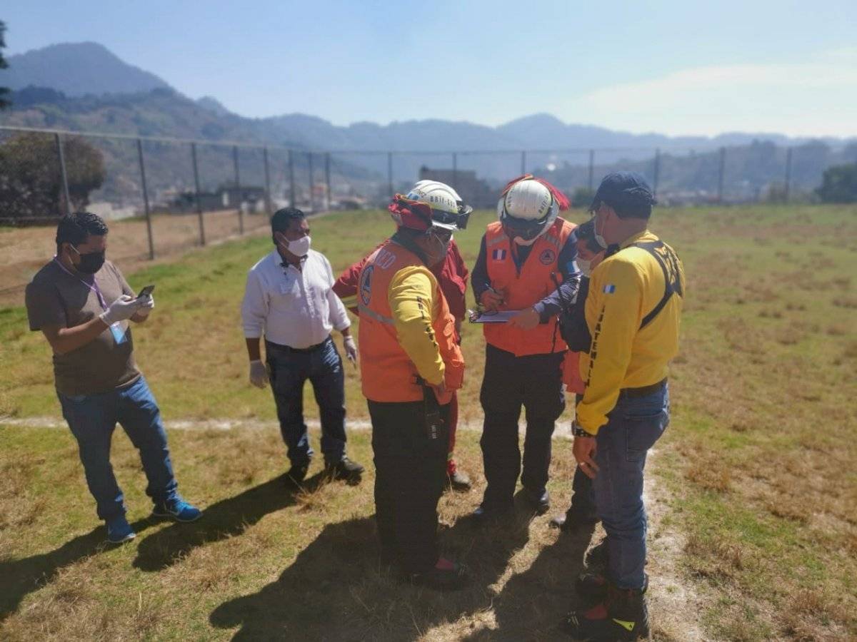 incendio forestal en el volcán de Agua