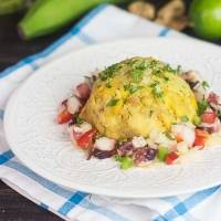 Olga Tañón nos enseña a hacer mofongo con pollo guisado