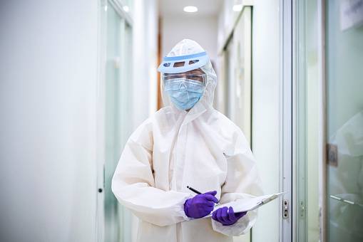 El tratamiento experimental que salvó a un médico del coronavirus El tratamiento experimental que salvó a un médico del coronavirus