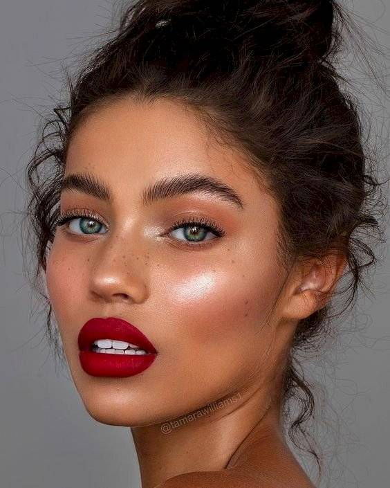 Colores de labios para morenas