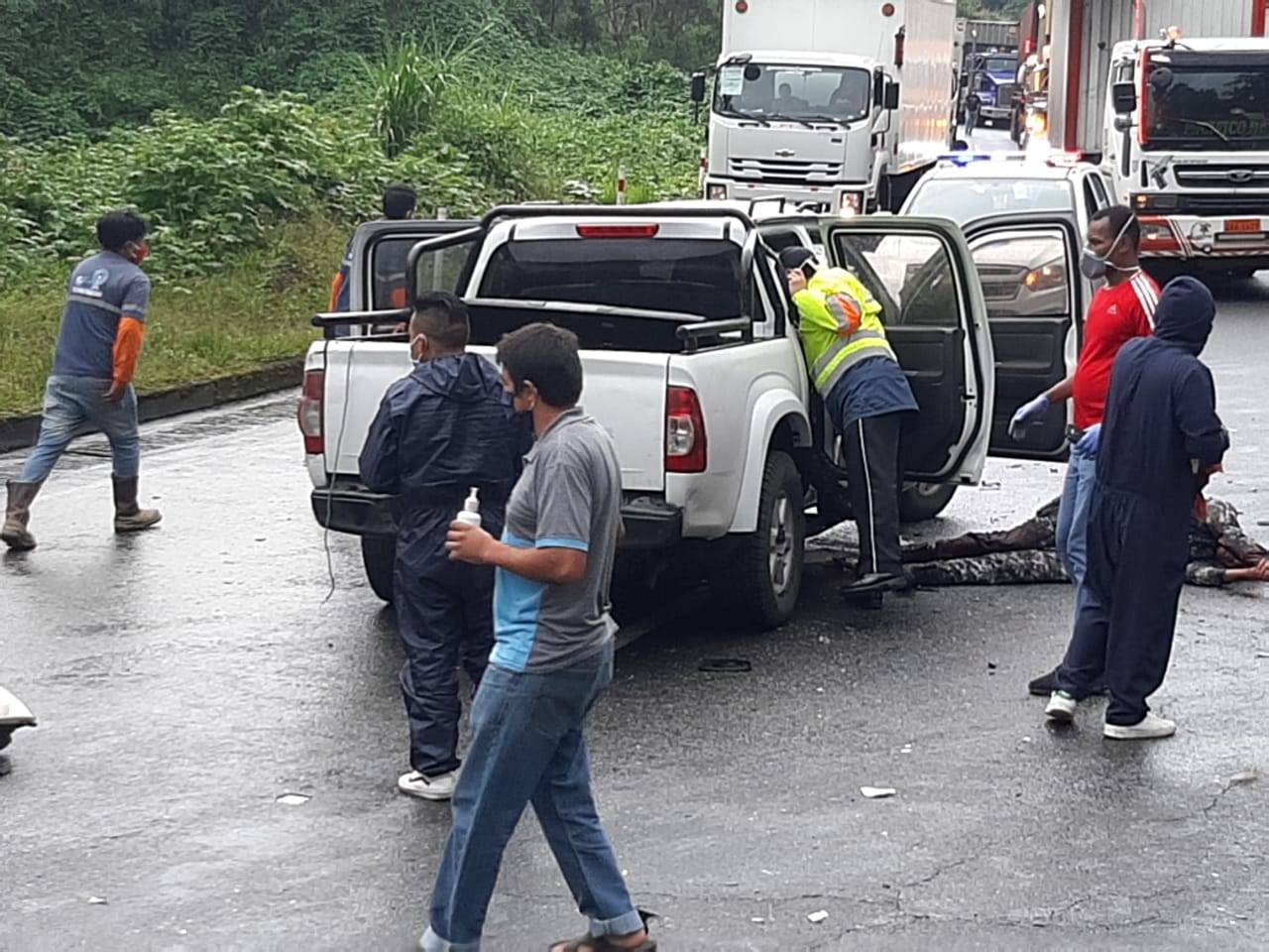 Accidente de Tránsito se registra en la vía Santo Domingo