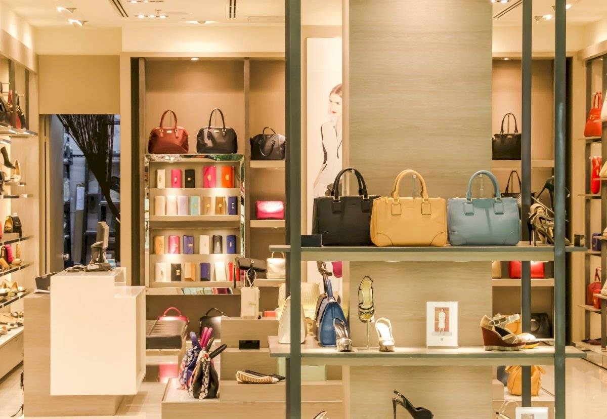 Mujeres amantes de la alta moda son más egoístas