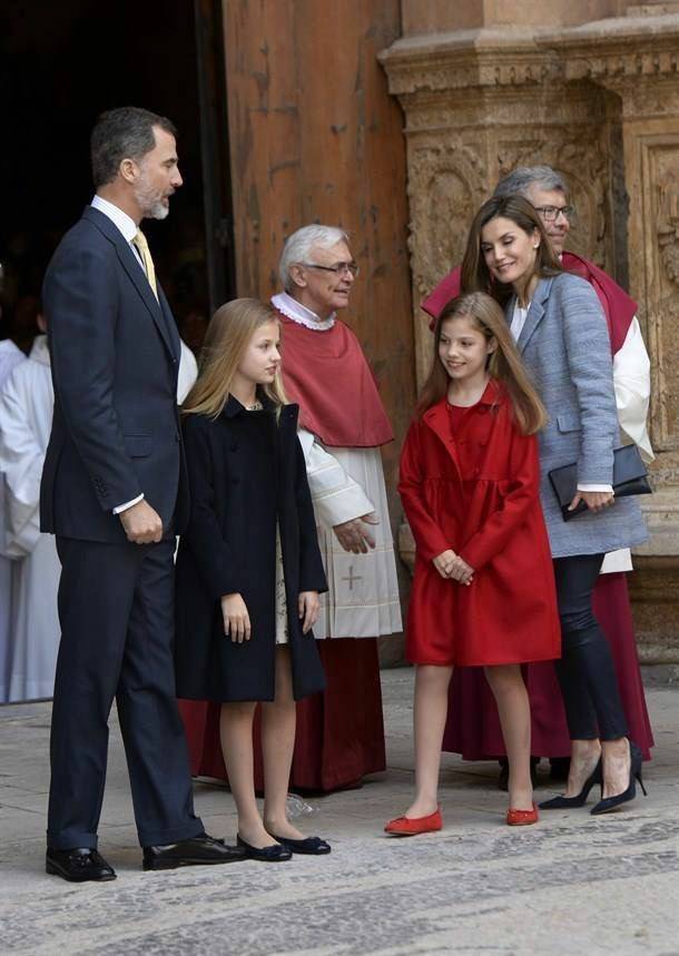 En busca de la perfección, Letizia no solo ha transformado su rostro: Su pueblo reclama que perdió la naturalidad letizia