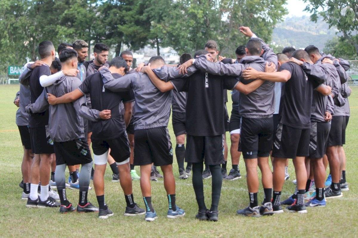 Doctor de Municipal habla de protocolos sanitarios previo al reinicio del Clausura